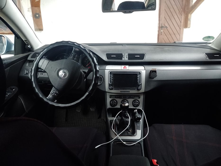 Voswagen Pasat Din Germania ani 2005.