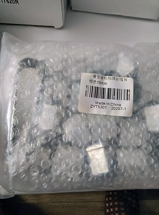 Капачки за болтове на джанти