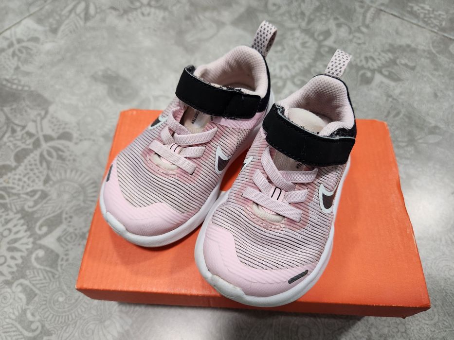 Nike детски маратонки размер 21