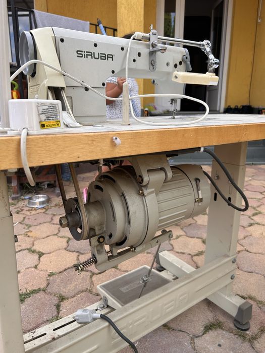 Masina de Cusut SIRUBA