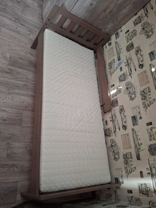 Детская кровать продам