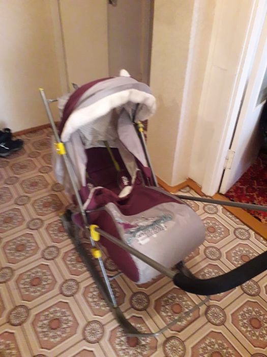 Продам санки коляску