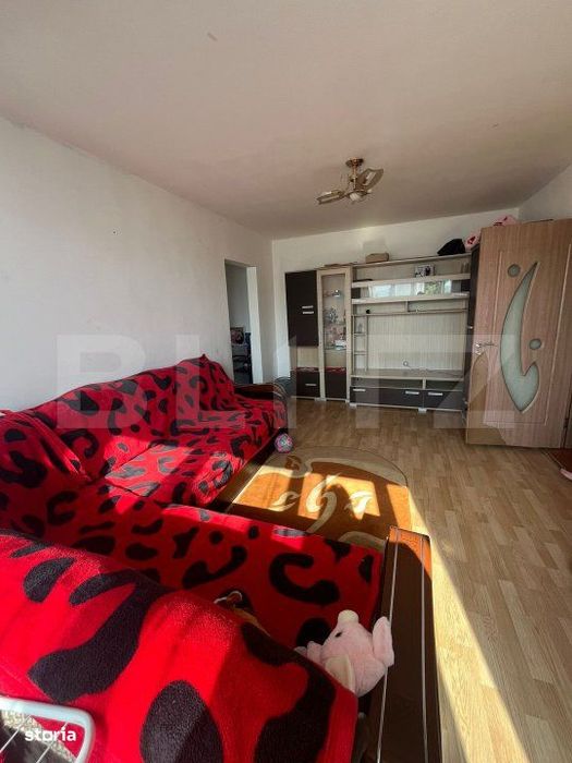 Apartament de vanzare, cu 2 camere 48 mp, zona Campia Turzii