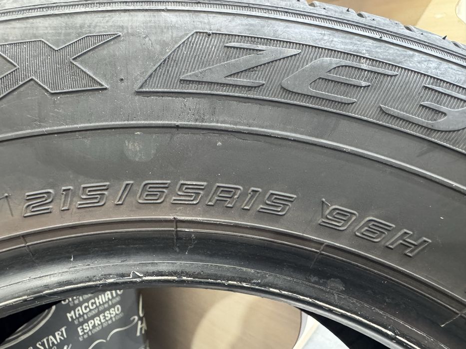Автомобилни гуми 215 65 15 Falken