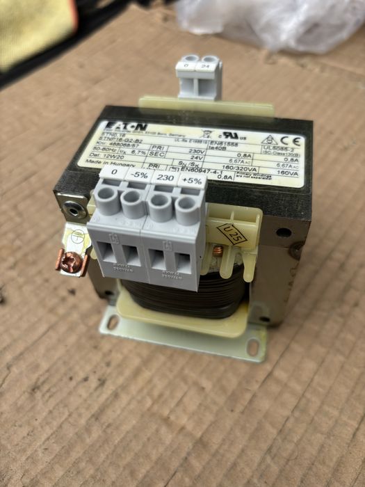 Transformator de tensiune EATON 230V-24V AC, 160VA Nou