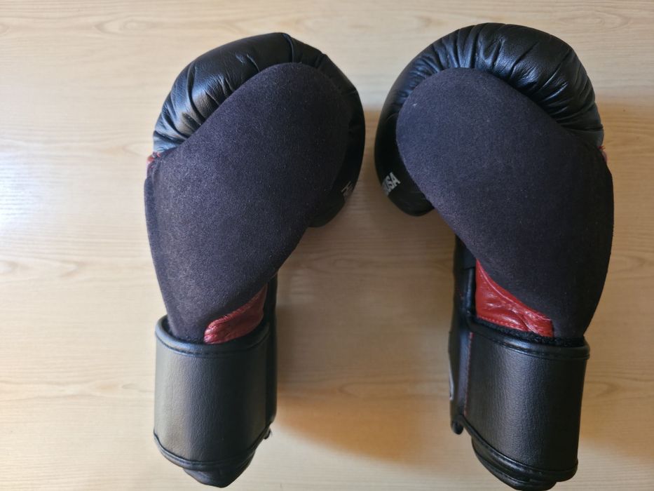 Боксови ръкавици Hayabusa