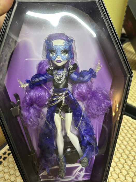 Продам кукол монстр хай!