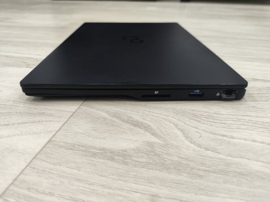 Fujitsu Lifebook U9311F I5 1135G7