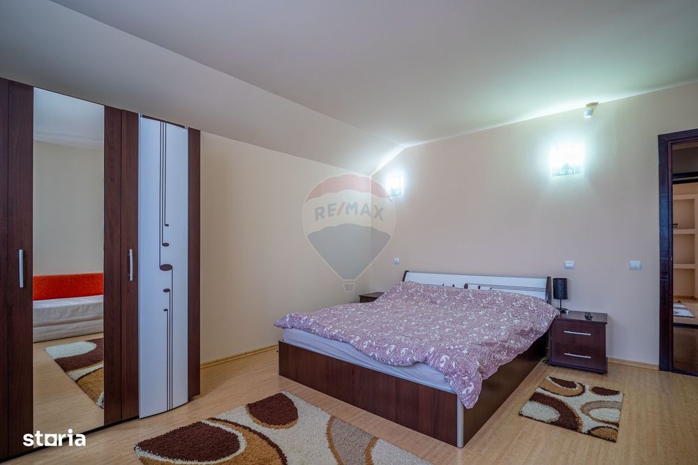 Vila cu 6 camere de vânzare în Predeal