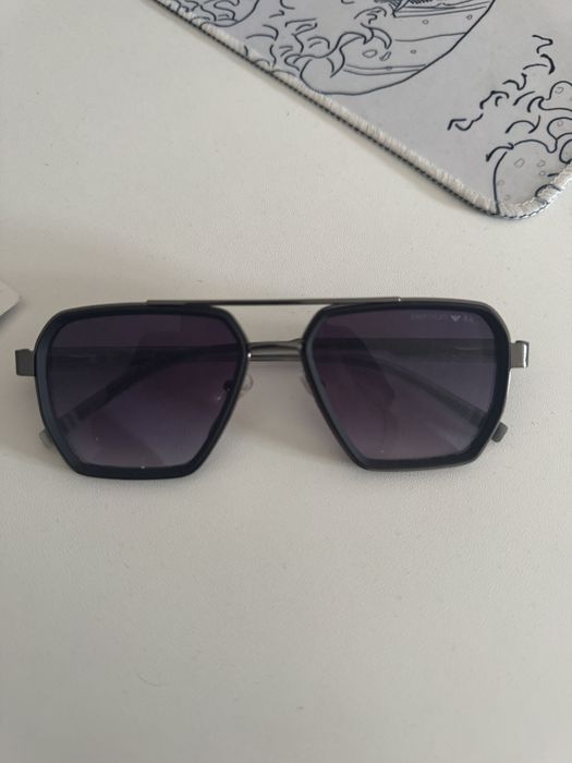 Vand ochelari de soara