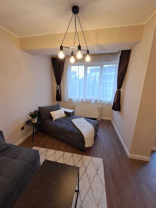 Дава се под наем Тристаен апартамент в София, Витоша - 150 кв.м за 1000 € - Снимка #1