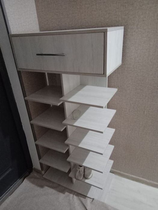 Buyurtma mebel har hil fasoʻndagi  Prixoshkalar siz xoxlagan ranglarda