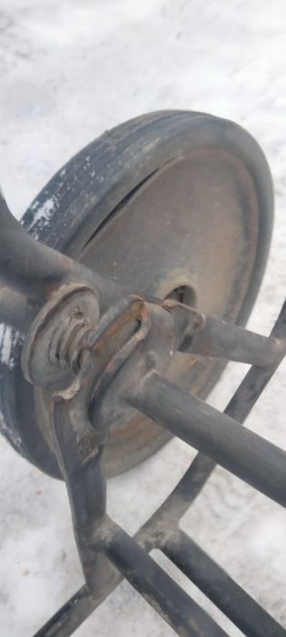 Тележка для перевозки грузов.