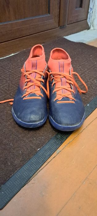 Детски футболни обувки