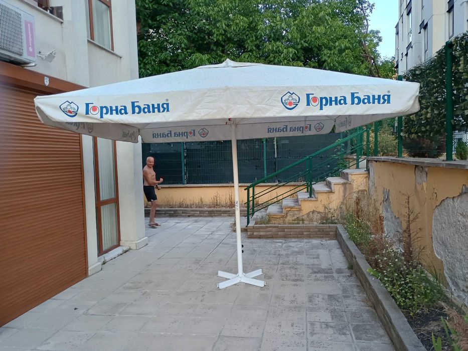 2бр Голям Градински Чадър 3.5/3.5м на Мин. Вода