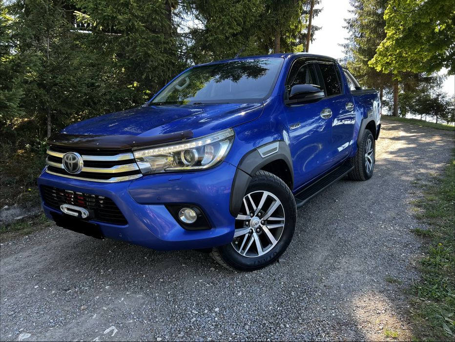 Toyota Hilux  Invincible