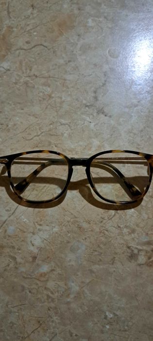 Очила с фотосоларни стъкла +0.75 междузенично разстояние 66