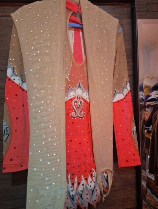 Купальник для художественной гимнастике