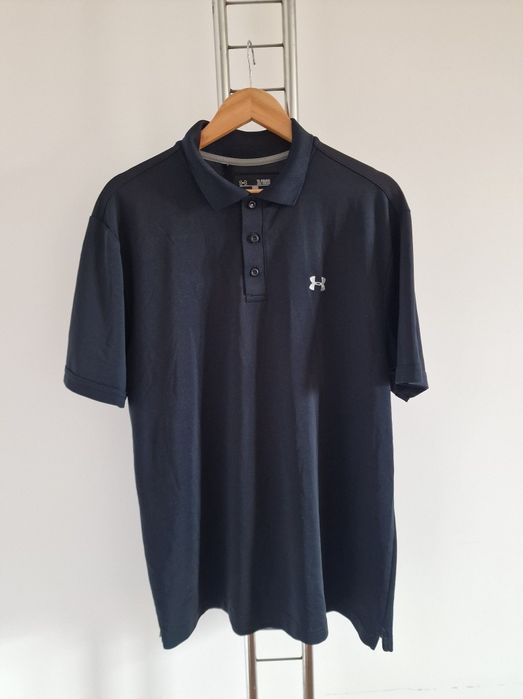 Страхотна мъжка тениска UNDER ARMOUR  
размер XL, без забележки като нова, размери
64см е подгръдната и 8Осм е дължината, цена