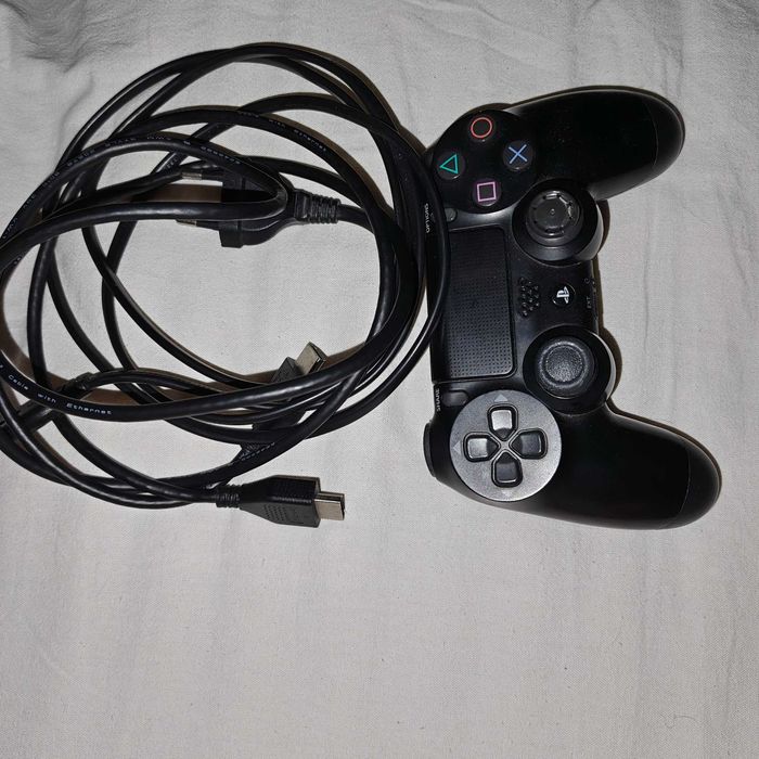 Плейстейшън 4 с игри