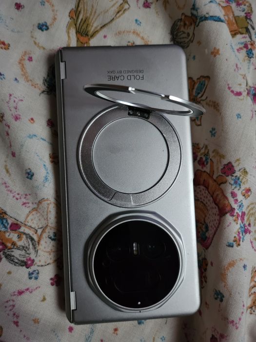 Honor magic v5 16+16/512gb android 16 nou la cutie,folie ambele ecrane, husă aluminiu cu protecție ,dual sim, liber de rețea.