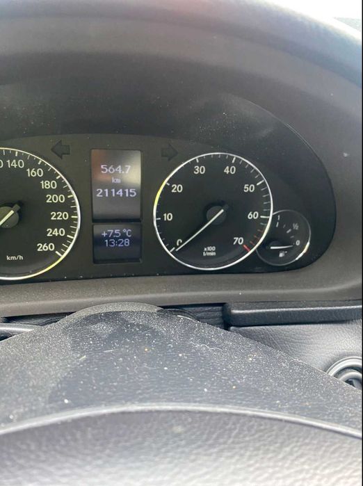 Мерцедес w 203 1,8 бензин на части