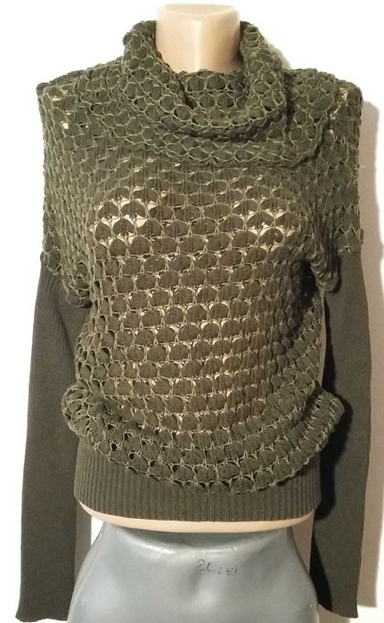 Pulovar kaki deosebit impletit gaurele crosetat guler mare tricot