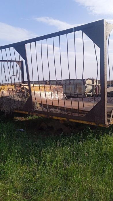 Прицепы Сеновозы птс