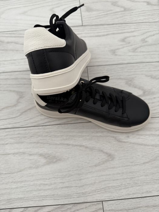 Adidasi Bershka,36