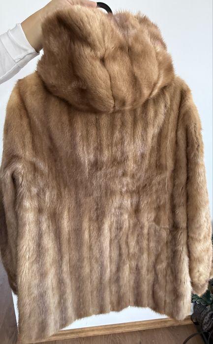 haina de blana cu gluga noua