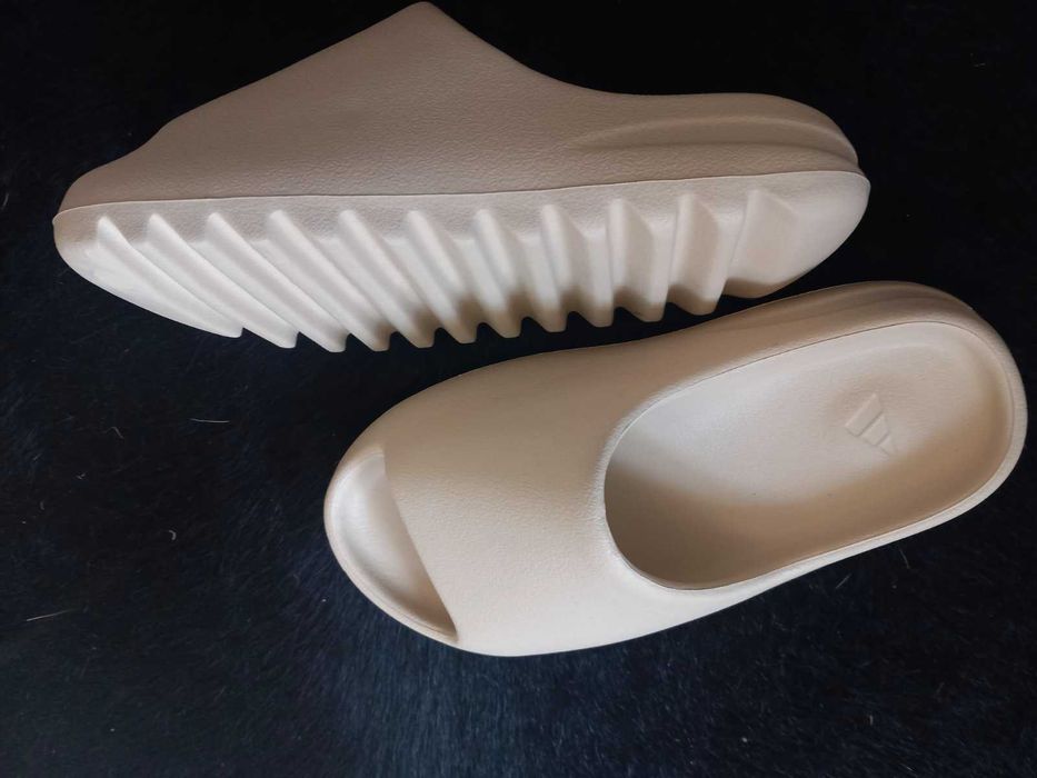 Yeezy slides чехли, джапанки