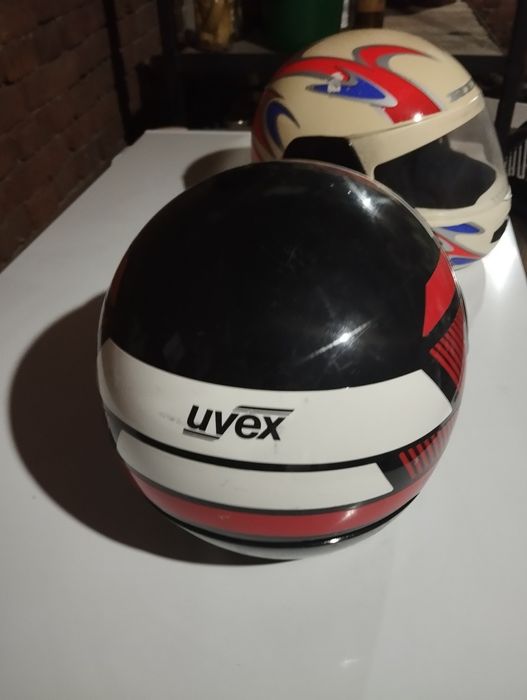 Каска за мотор UVEX