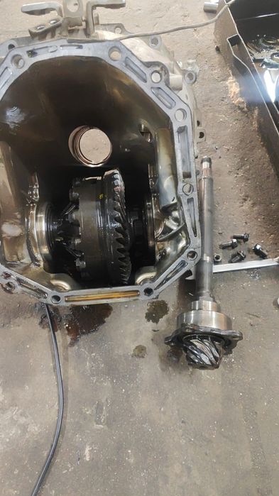 Ремонт коробки автомат.  Ремонт вариатора.