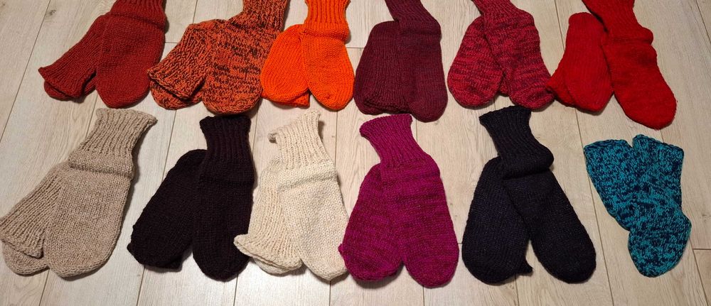 НОВИ Ръчно плетени зимни чорапи