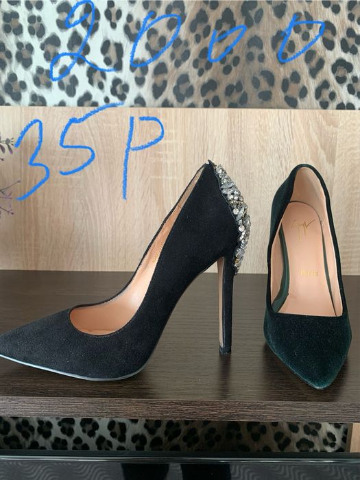 Обувь новая женская……..