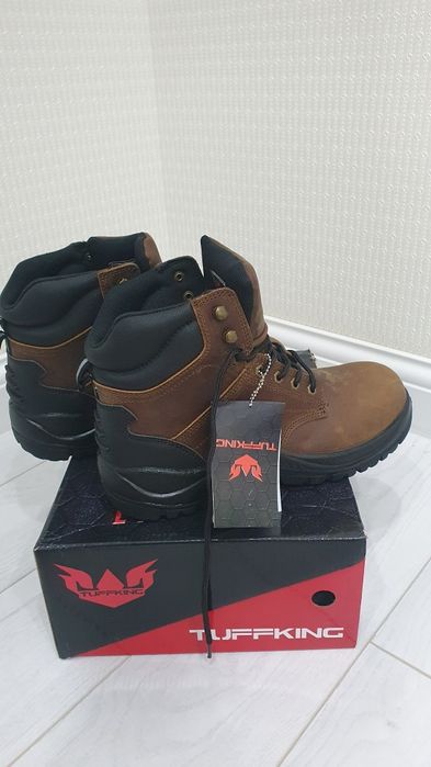 Спецобувь. Рабочие ботинки и сопоги.