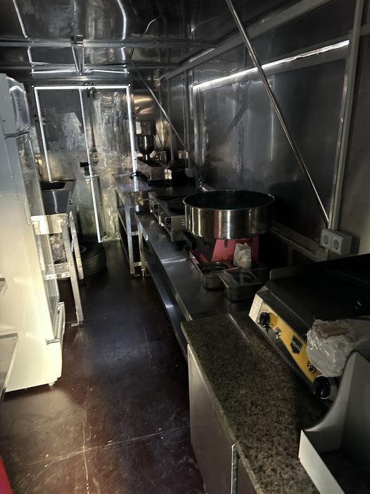 Vand Auto fast food complet echipat