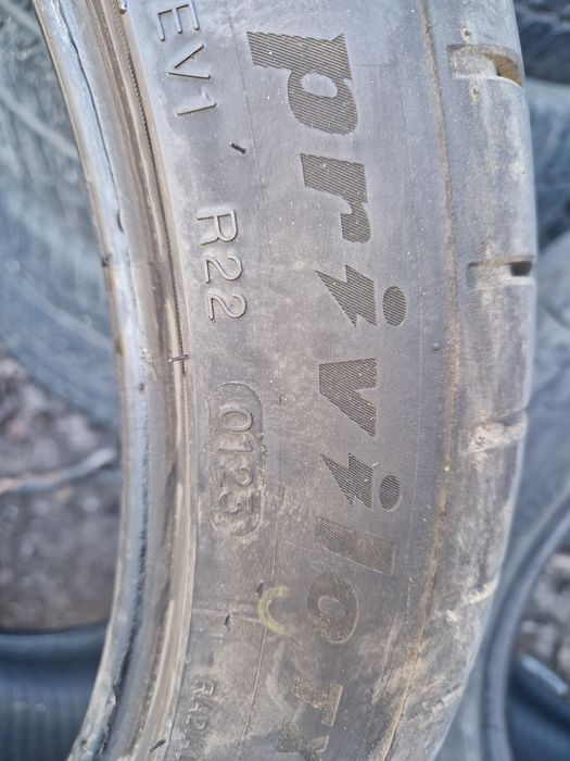 Летни гуми 245/40/19