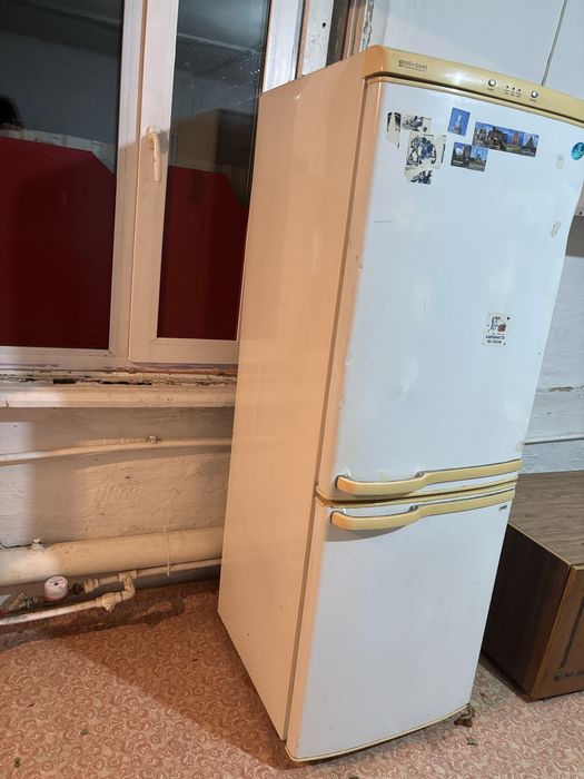 Холодильник рабочий