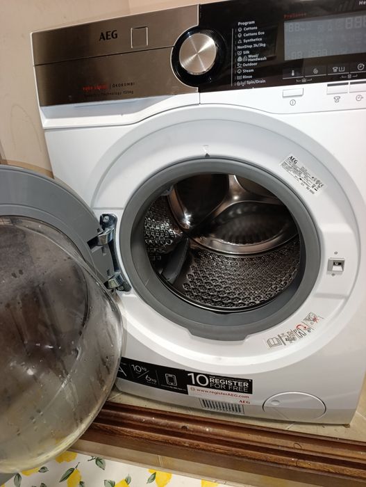 Пералня със сушилня AEG серия 9000