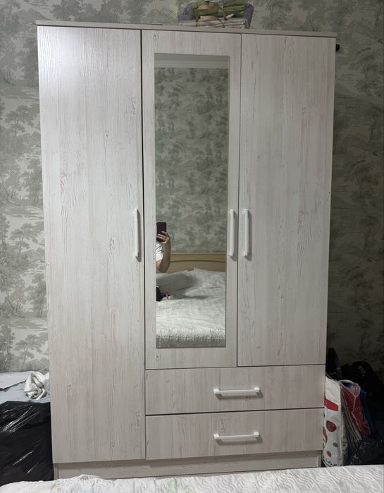 Шкаф в идеальном состояний