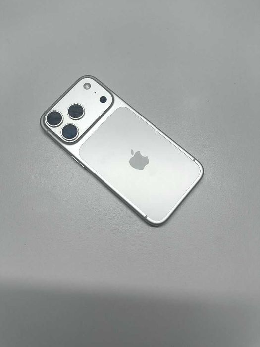 Apple iPhone 17 Pro e sim (г Актау 12-54) лот 11/5/4/647