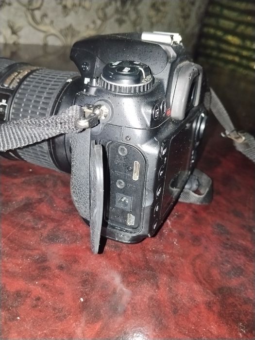 Foto kamera sotiladi