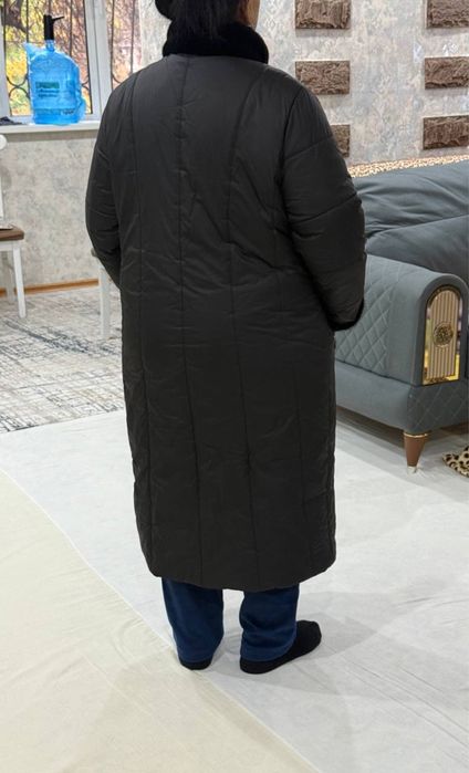 Удлиненная куртка -пальто, рукава норка