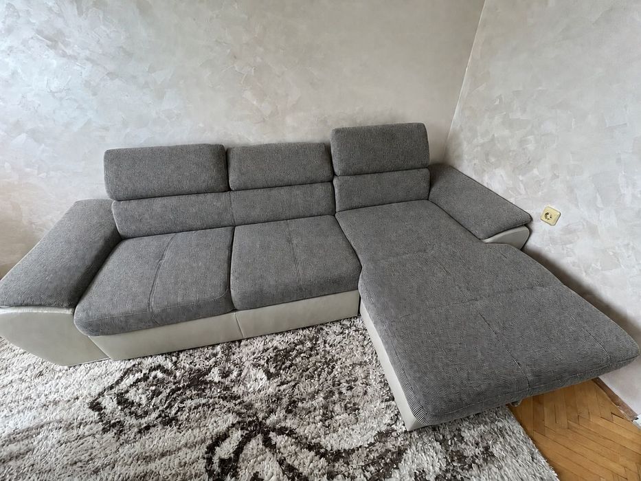 Разтегателен диван
