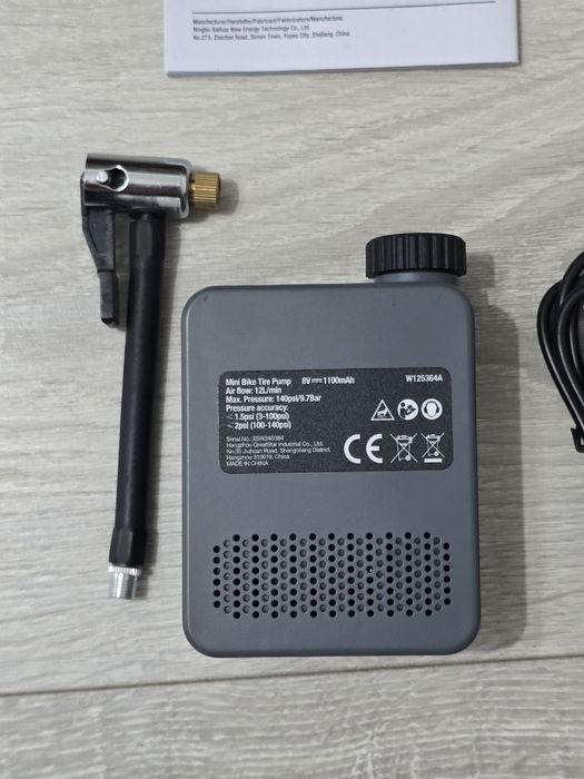 Compresor electric fără fir WORKPRO 140 PSI – portabil, cu ecran LED