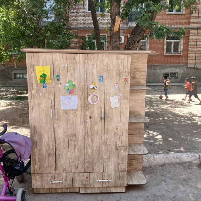 Detski shkaf yangi