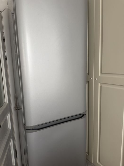 Продам холодильник Бирюса