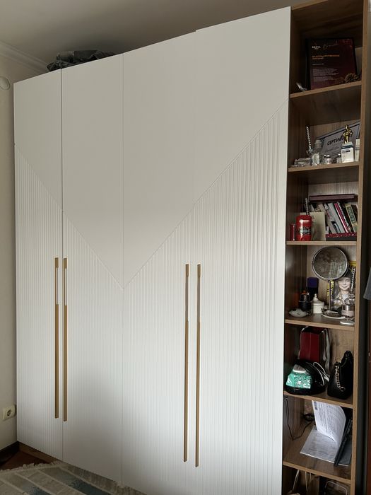 Шкаф новый,белого цвета