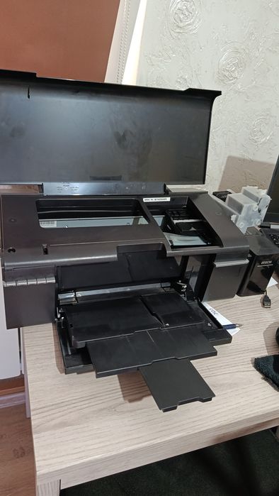 Epson l805 принтер